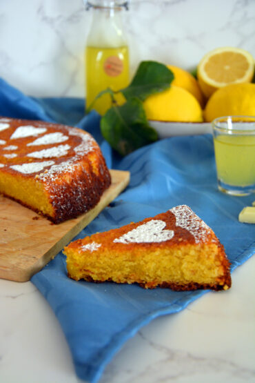 Torta Caprese cioccolato bianco e limoncello