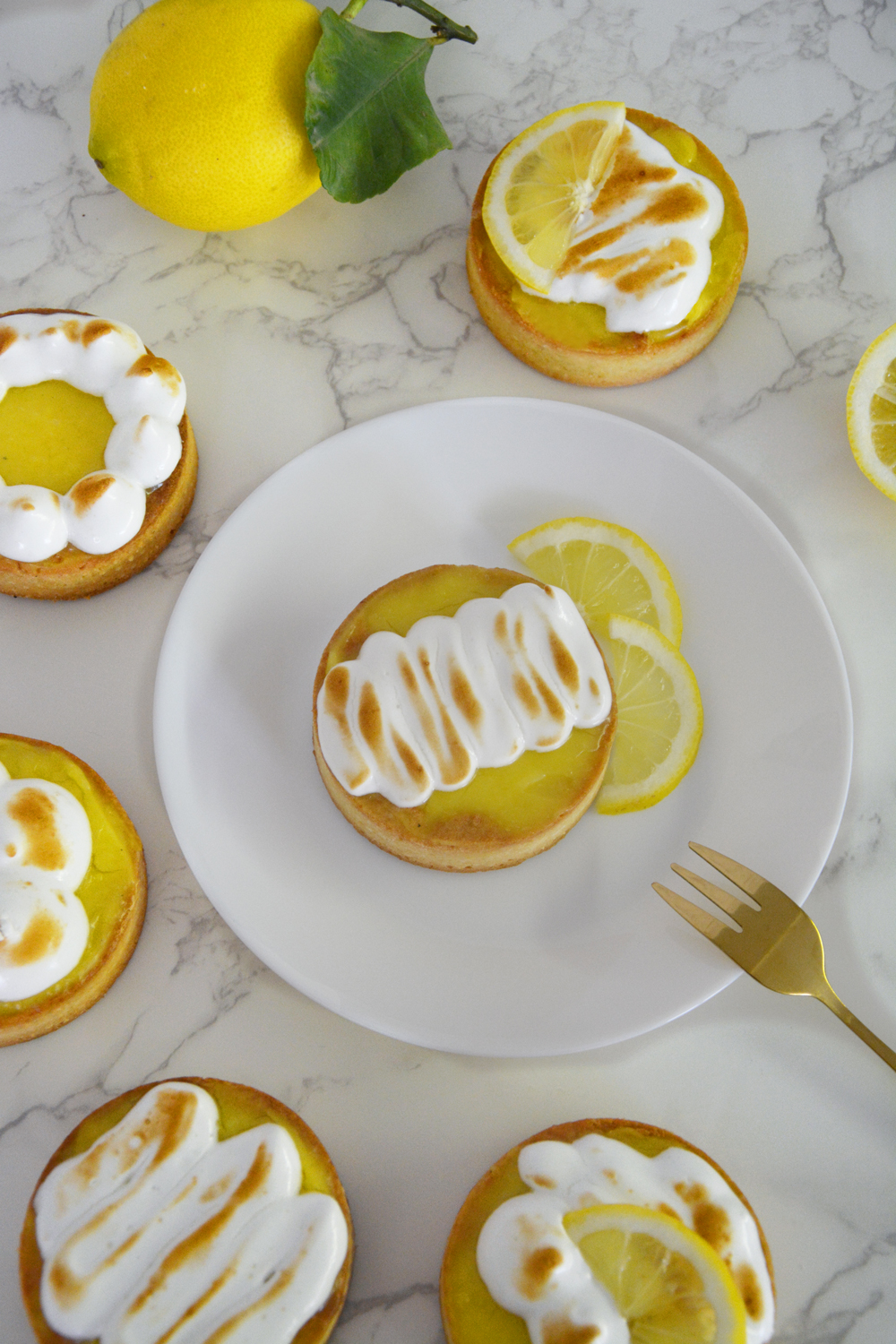 Tartellette lemon curd e meringa